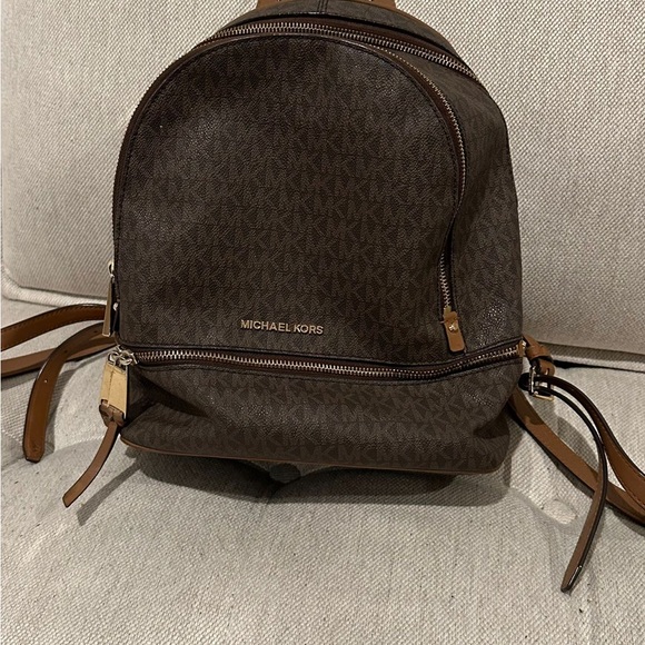 Michael Kors backpack - Picture 1 of 3